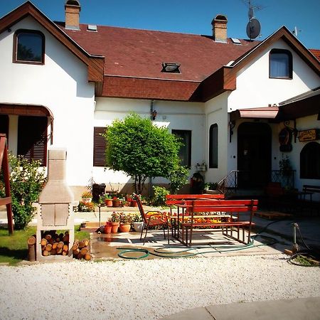 Hotel Palota Budapest Luaran gambar